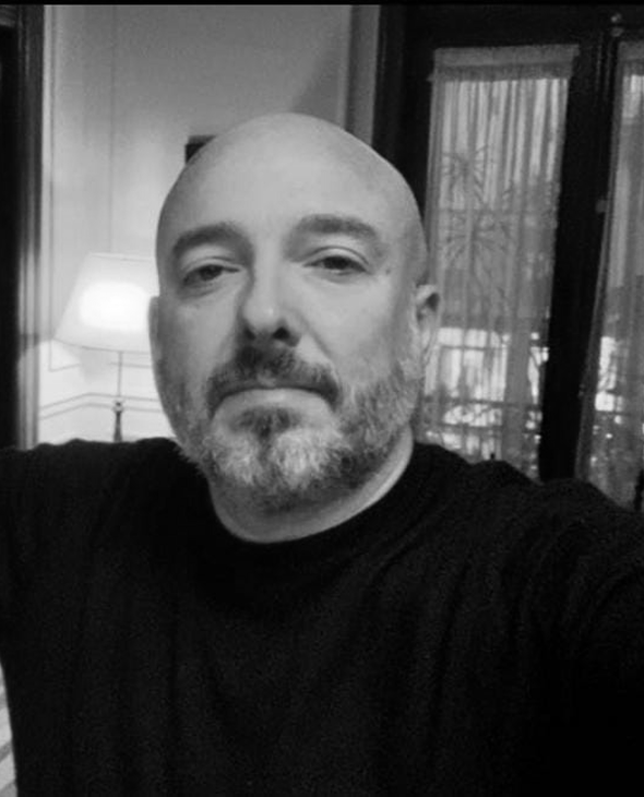 <b>Dr. Lucas Coligionis</b> <br> Médico Psiquiatra